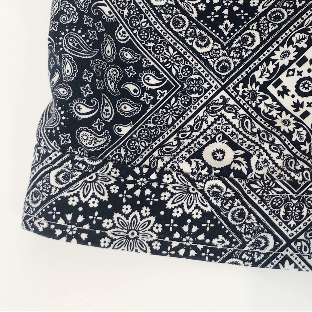Anthropologie Cartonnier Navy white floral shorts - Picture 4 of 7